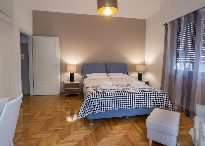 Capricorn - Luxurious Apartment In Kolonaki